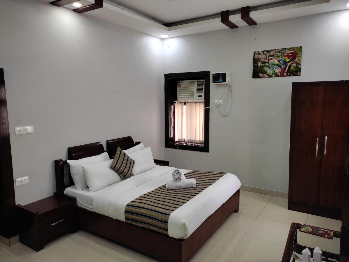 Hotel Krishna Ji Haridwar Luaran gambar