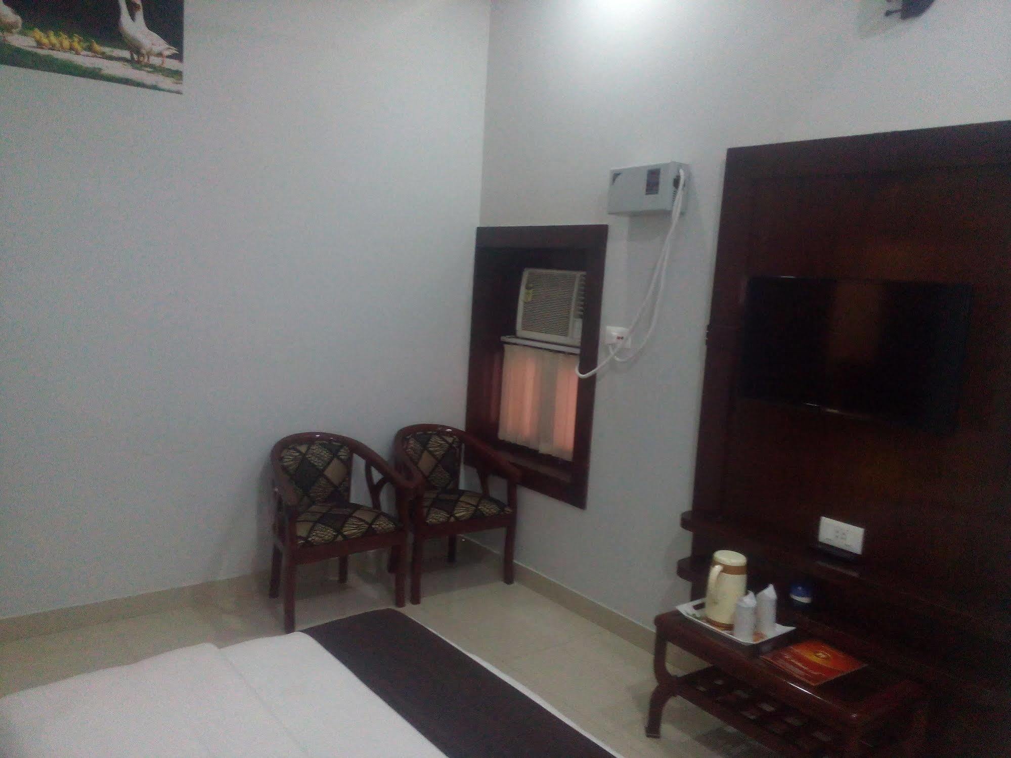Hotel Krishna Ji Haridwar Luaran gambar